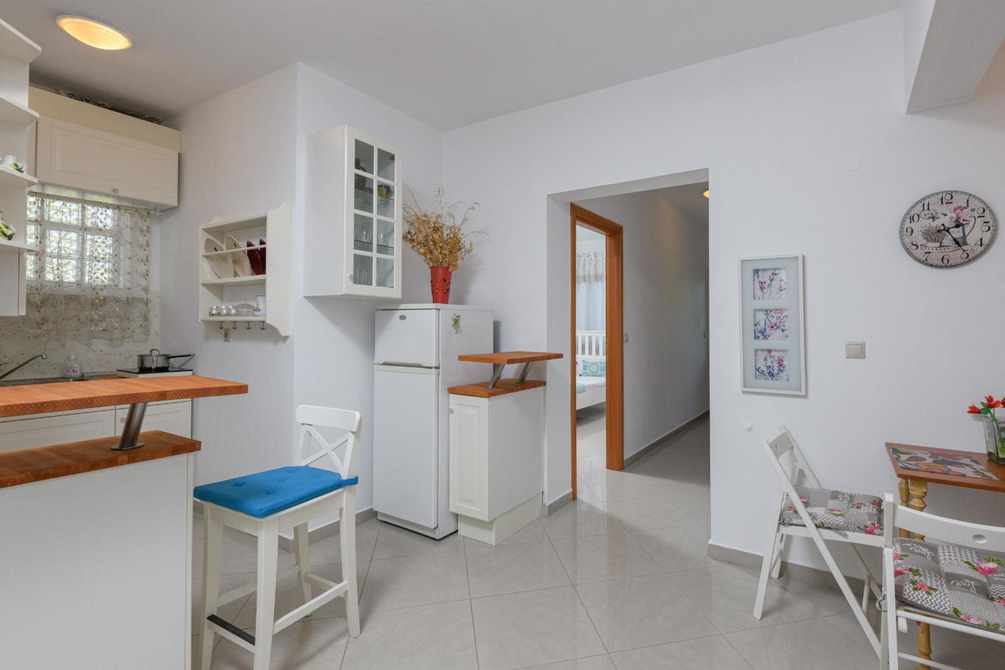 Whitegold Apartments Panagia Panagia  Zimmer foto