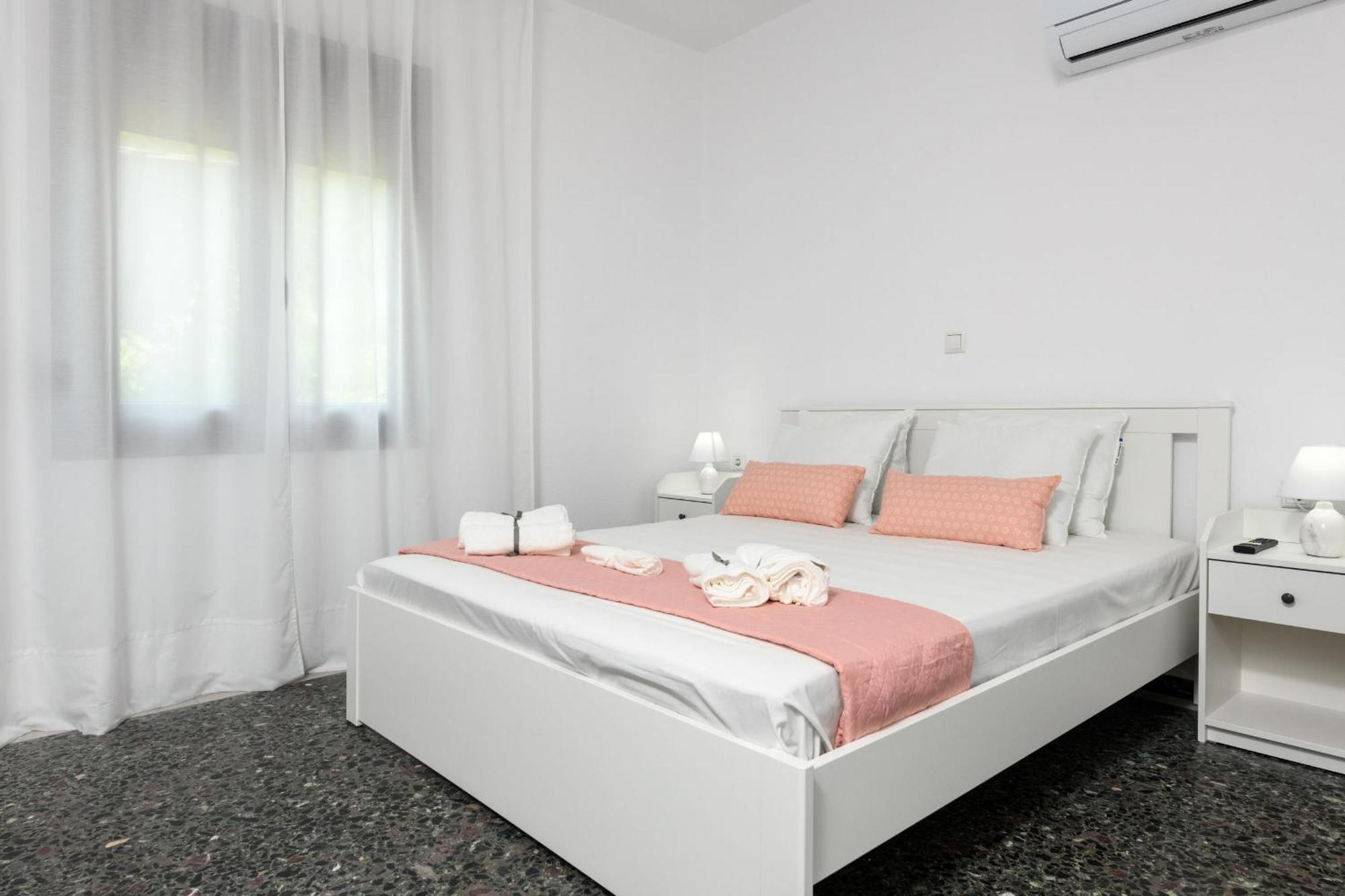 Whitegold Apartments Panagia Panagia  Zimmer foto